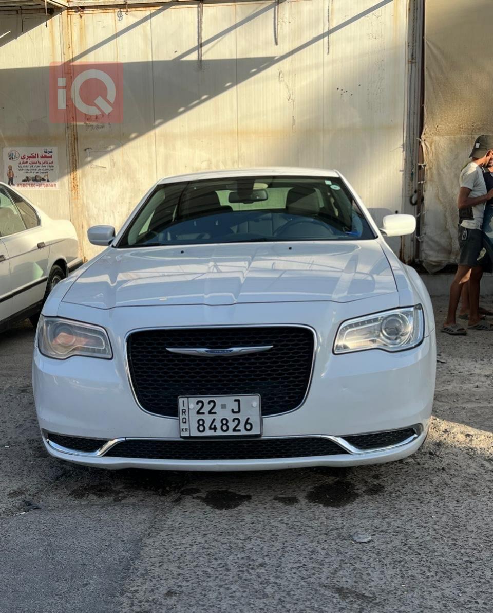 کرایسلەر 300